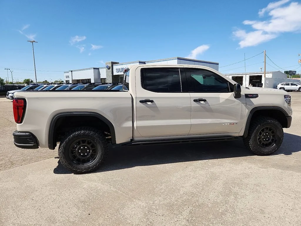 2026 GMC Sierra 1500 AT4X - Photo 12
