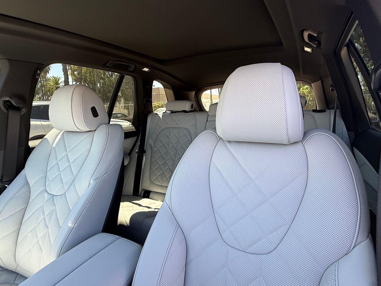 New 2026 Alpine White BMW sDrive40i image 22