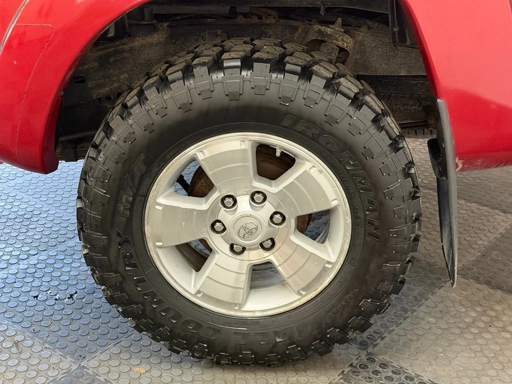 Used 2014 Barcelona Red Metallic Toyota Base image 14