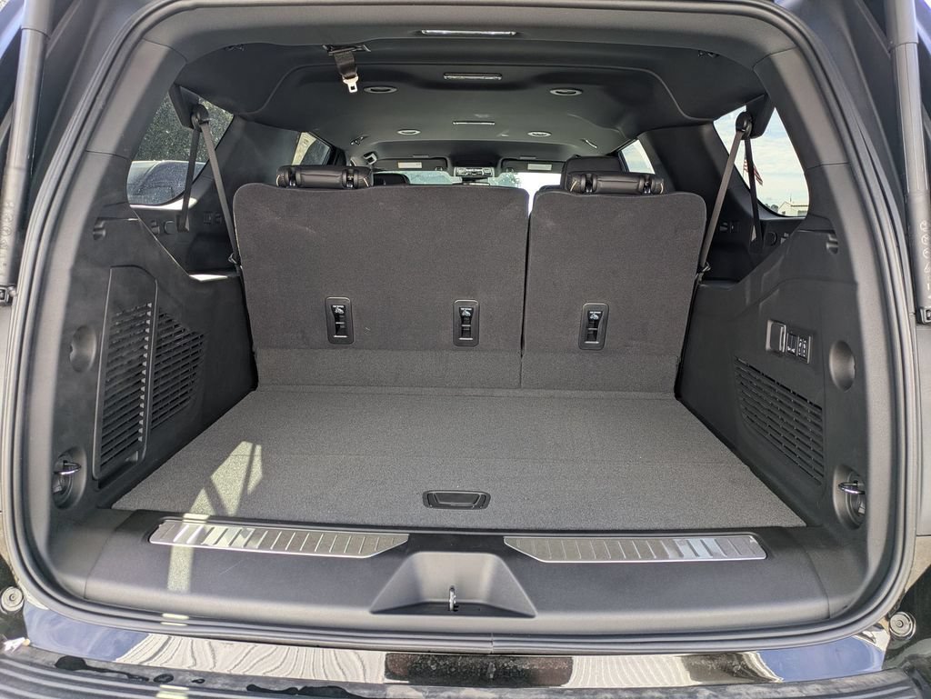2026 Chevrolet Suburban Premier - Photo 27