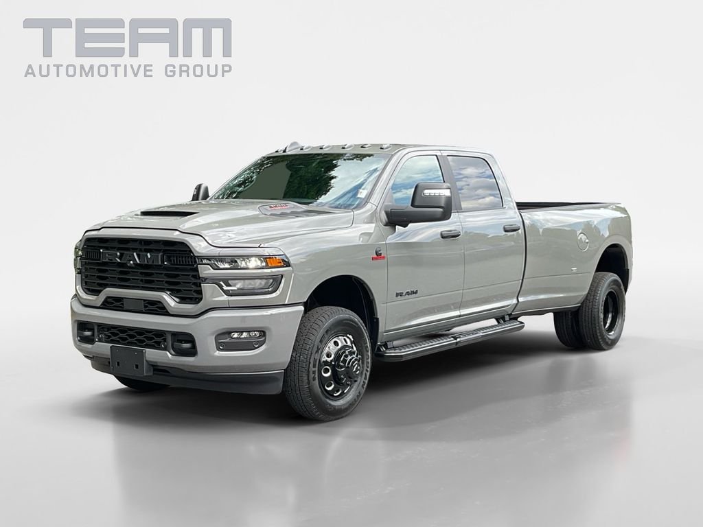 New 2027 Ceramic Gray Clear-Coat Exterior Paint RAM Big Horn image 3