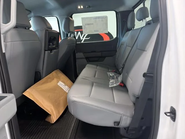 New 2027 Oxford White Ford F-350® XL image 29