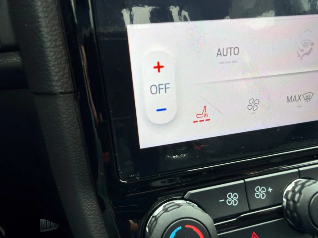 New 2026 Oxford White Ford XLT image 15