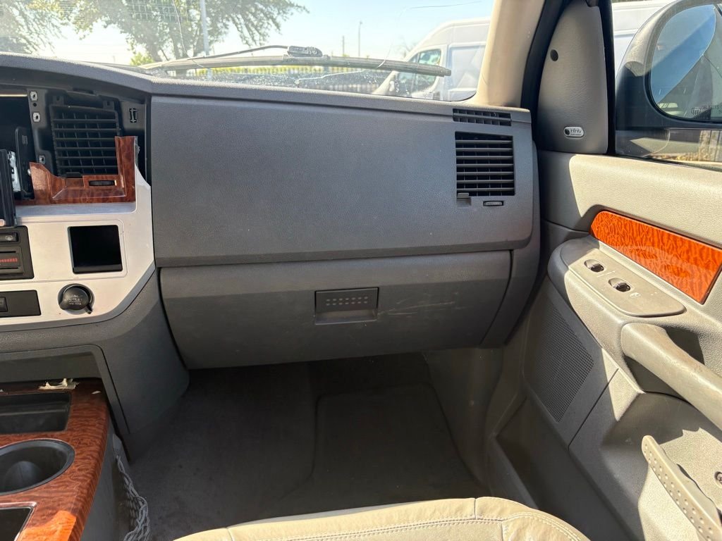 Used 2006 Gray Dodge Laramie image 7