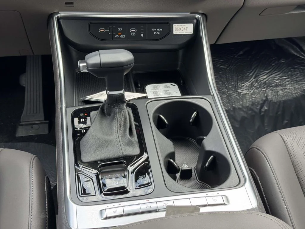 New 2026 White Kia EX image 21