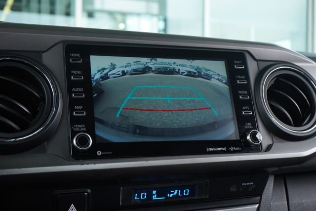 Used 2021  Toyota SR5 image 25