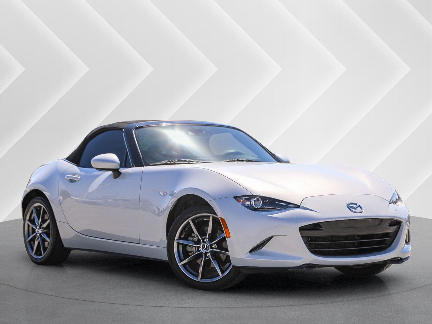 2016 Mazda MX-5 Miata Grand Touring's photo