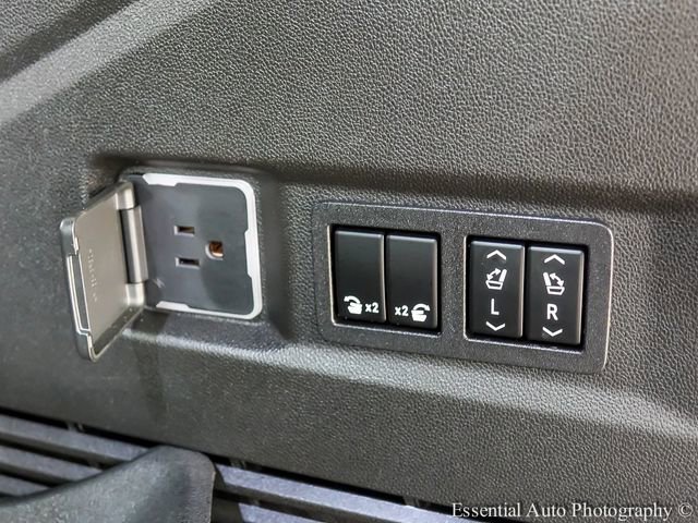 2022 GMC Yukon Denali - Photo 27