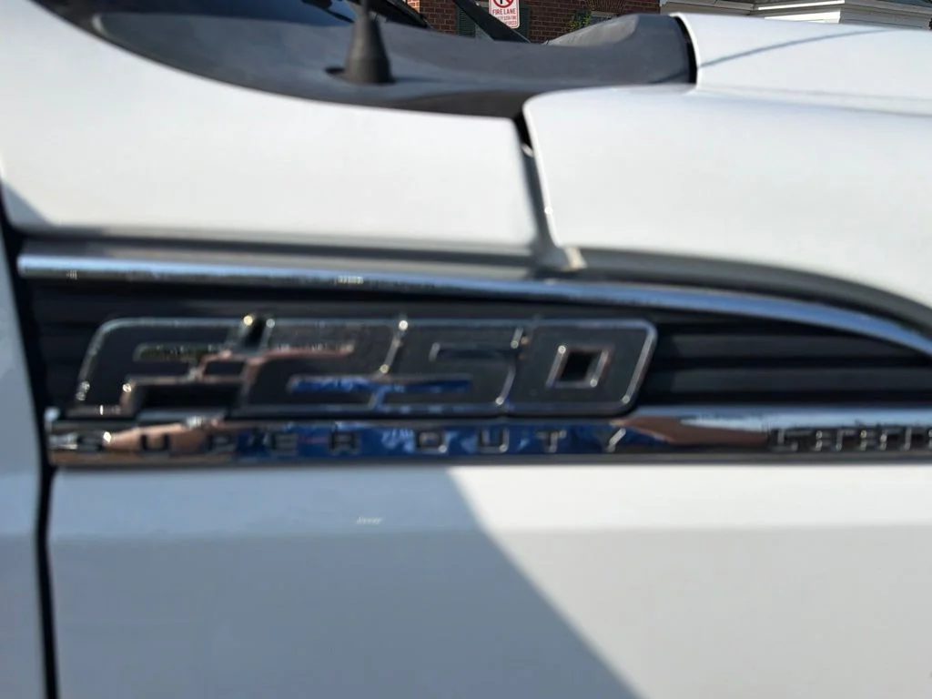 Used 2015 White Ford Lariat image 7