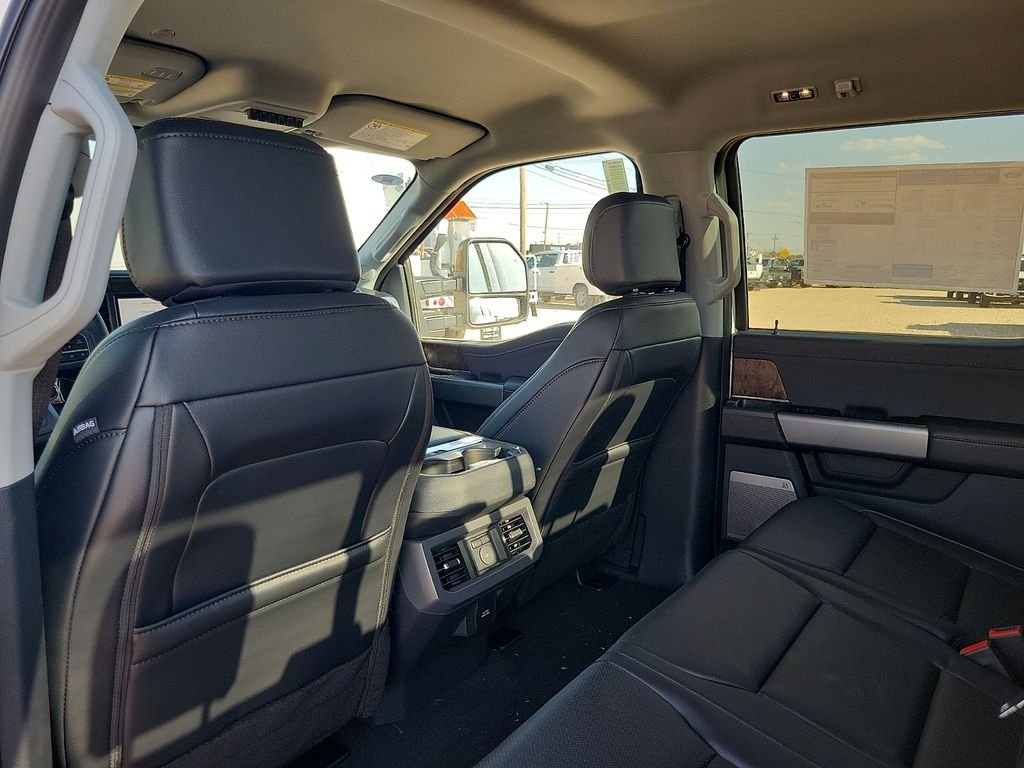 New 2026 Oxford White Ford F-350® Lariat® image 17