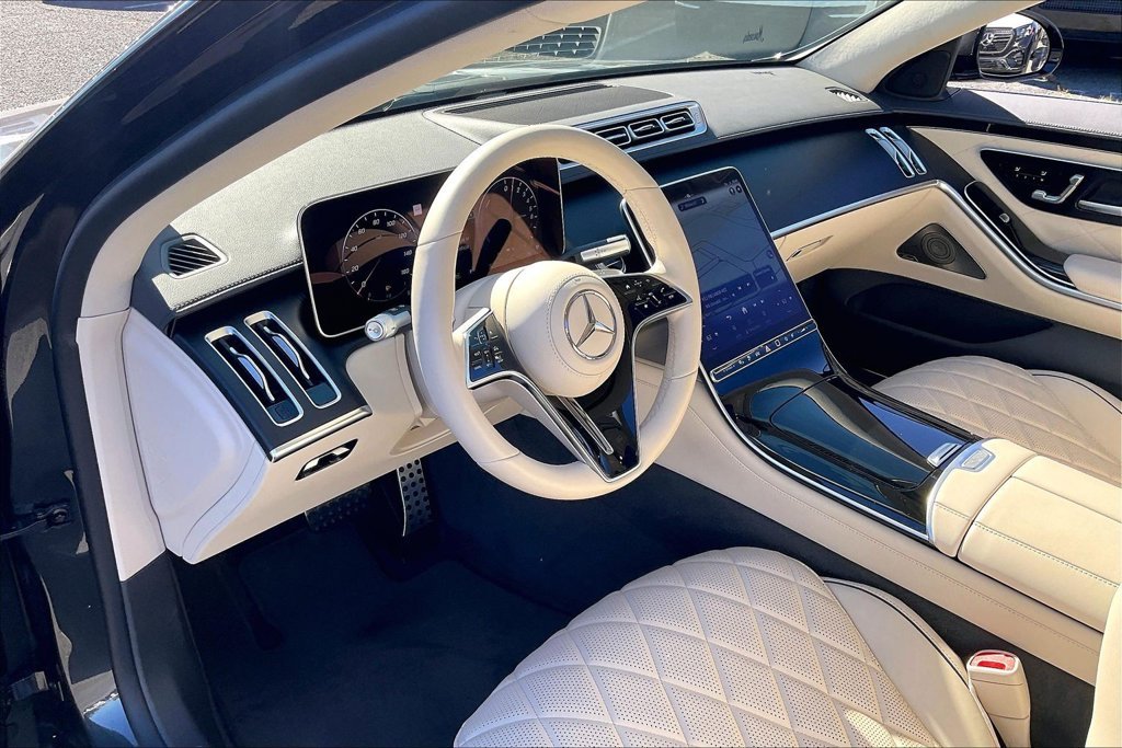 2025 Mercedes-Benz S-Class S 580e - Photo 11