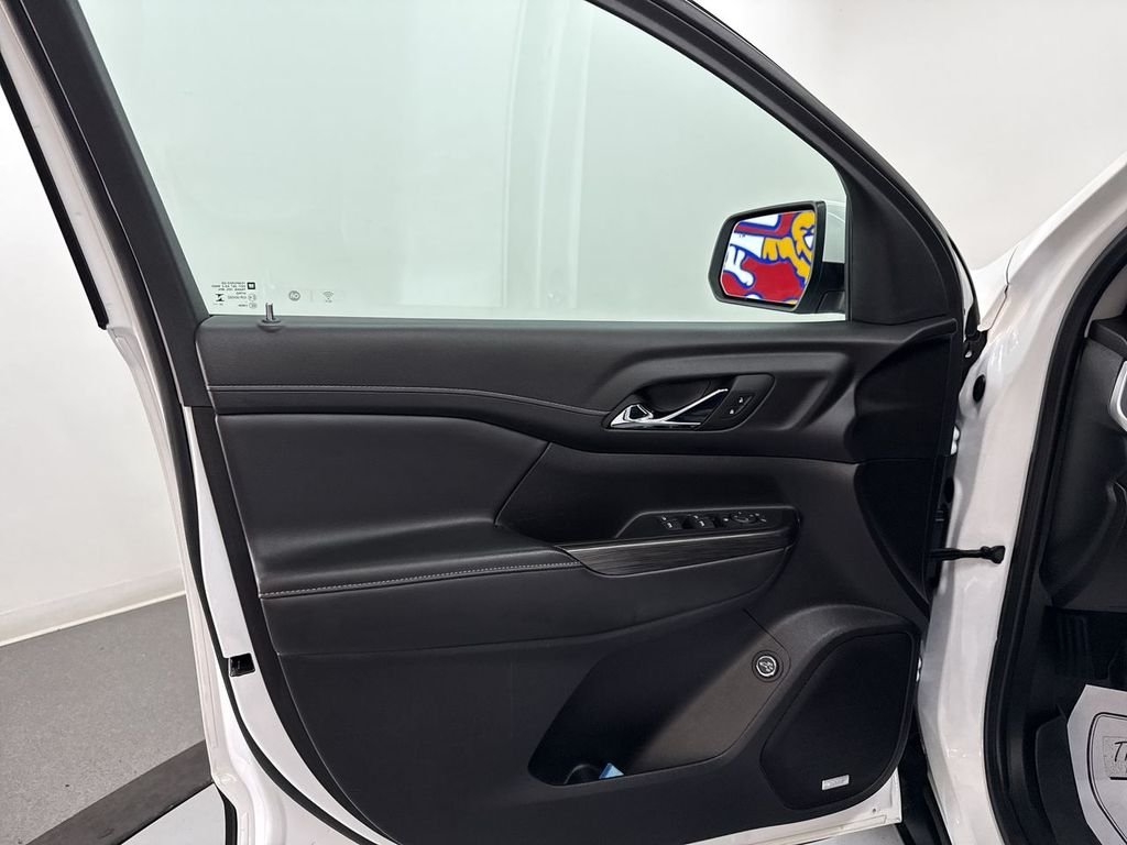 Used 2023 Summit White GMC SLT image 14