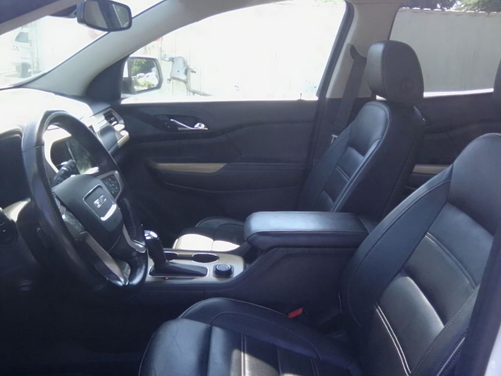Used 2017 White GMC Denali image 12