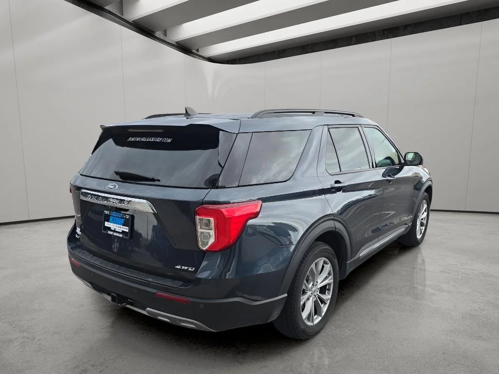 Used 2022 Stone Blue Metallic Ford XLT image 6