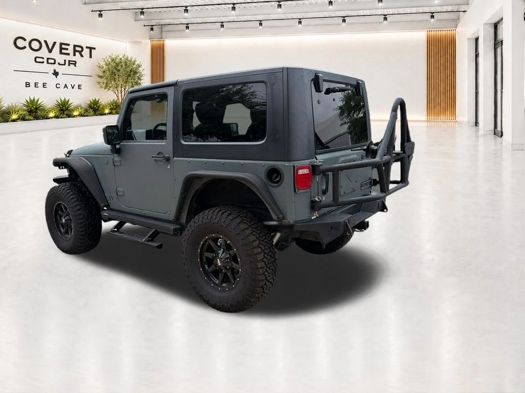 Used 2015 White Jeep Rubicon image 8
