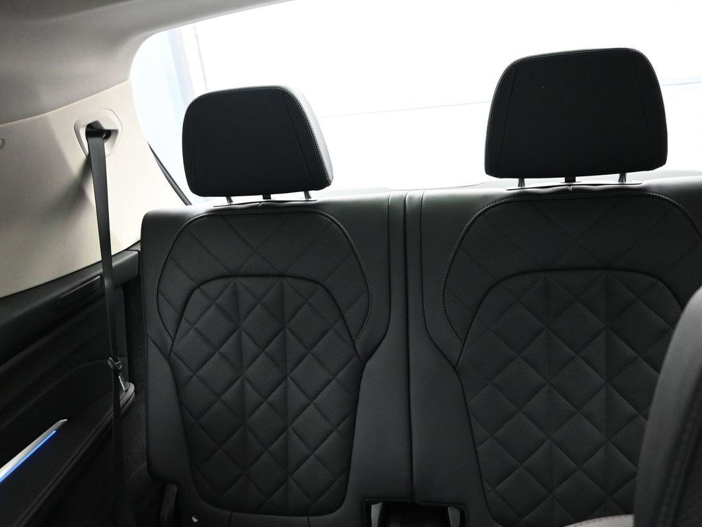 2023 BMW X7 40i - Photo 16