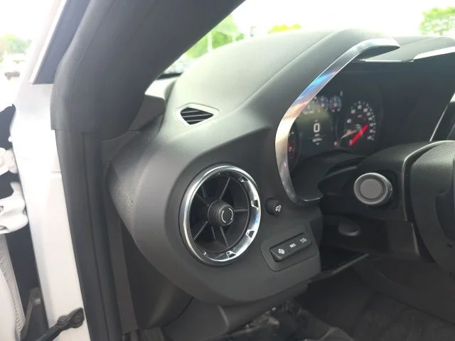 Used 2023 White Chevrolet ZL1 image 18