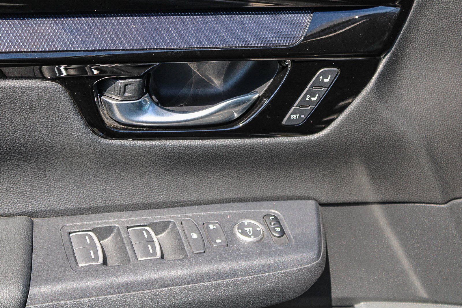 2025 Honda CR-V EX-L - Photo 21