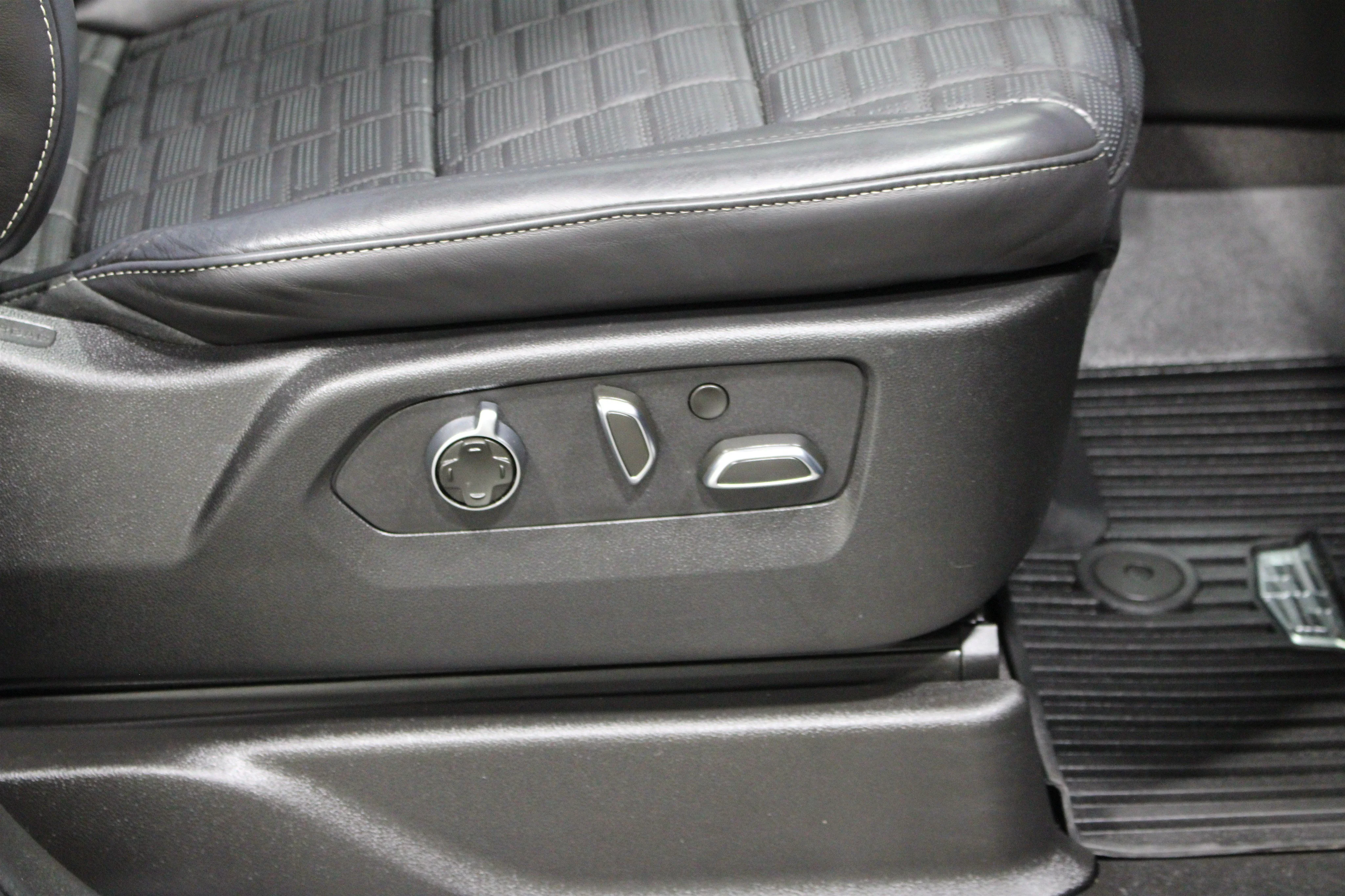 2023 Cadillac Escalade Sport Platinum - Photo 31