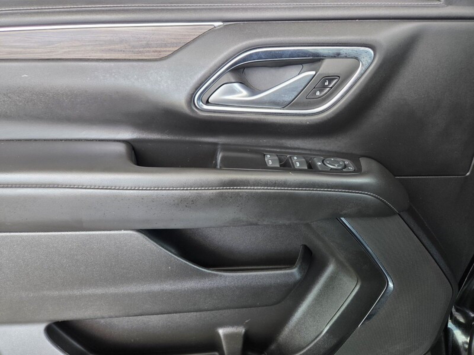 Used 2022 Black Chevrolet LS image 24
