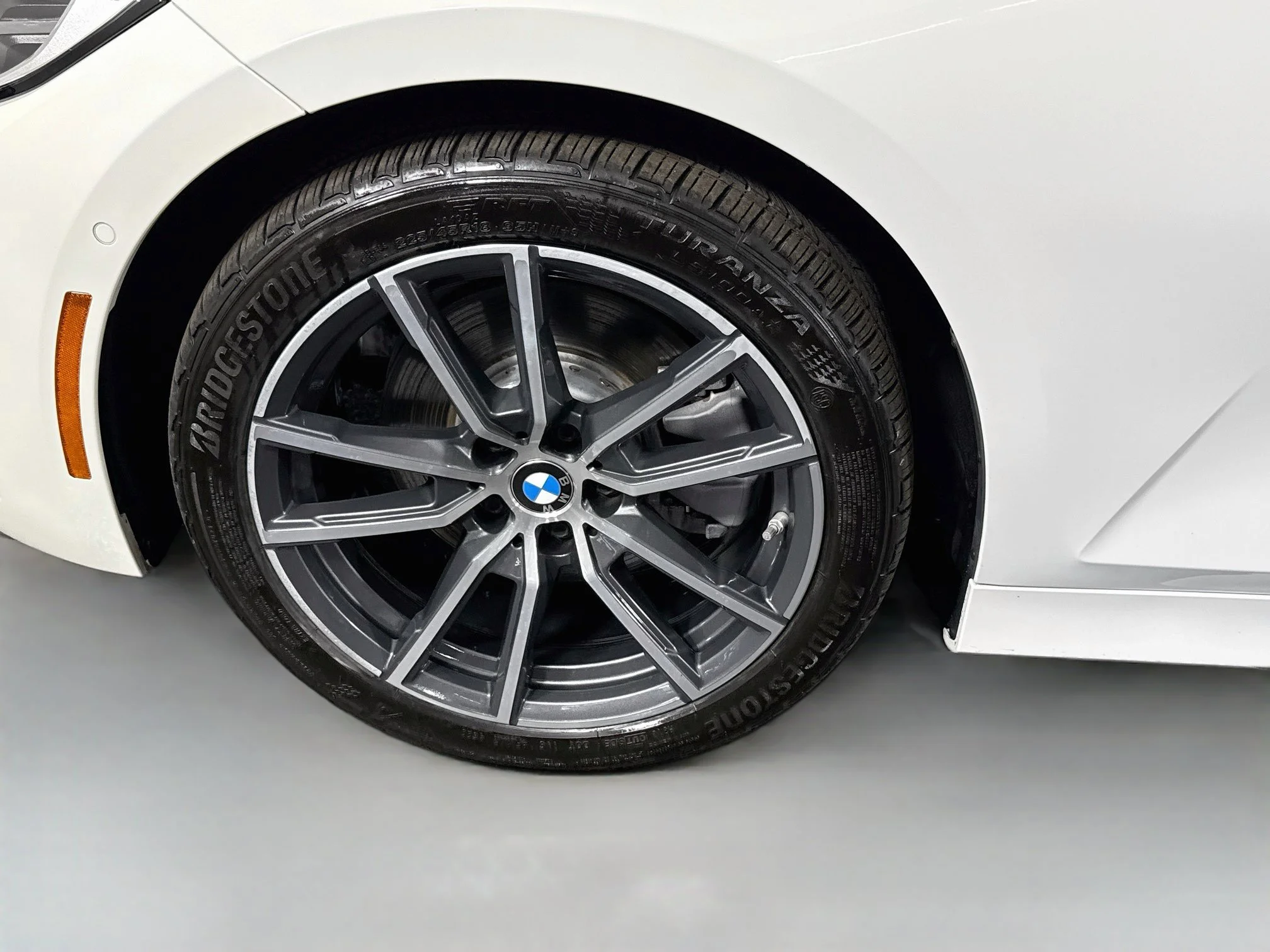 Used 2019 Alpine White BMW 330i image 34