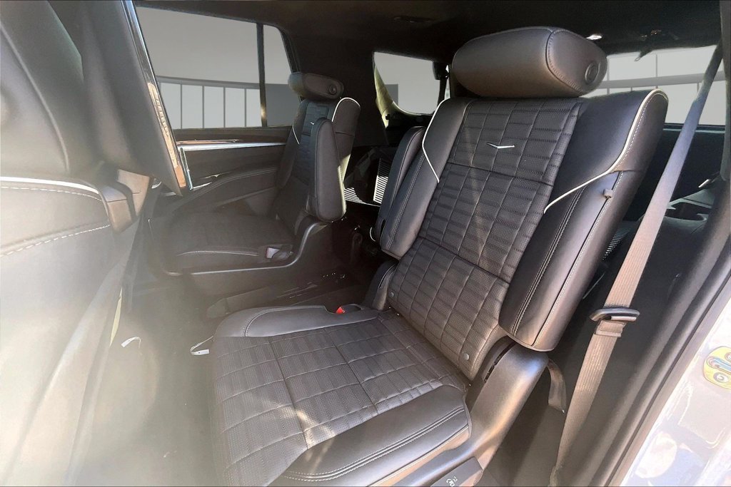 2026 Cadillac Escalade Platinum Sport - Photo 10