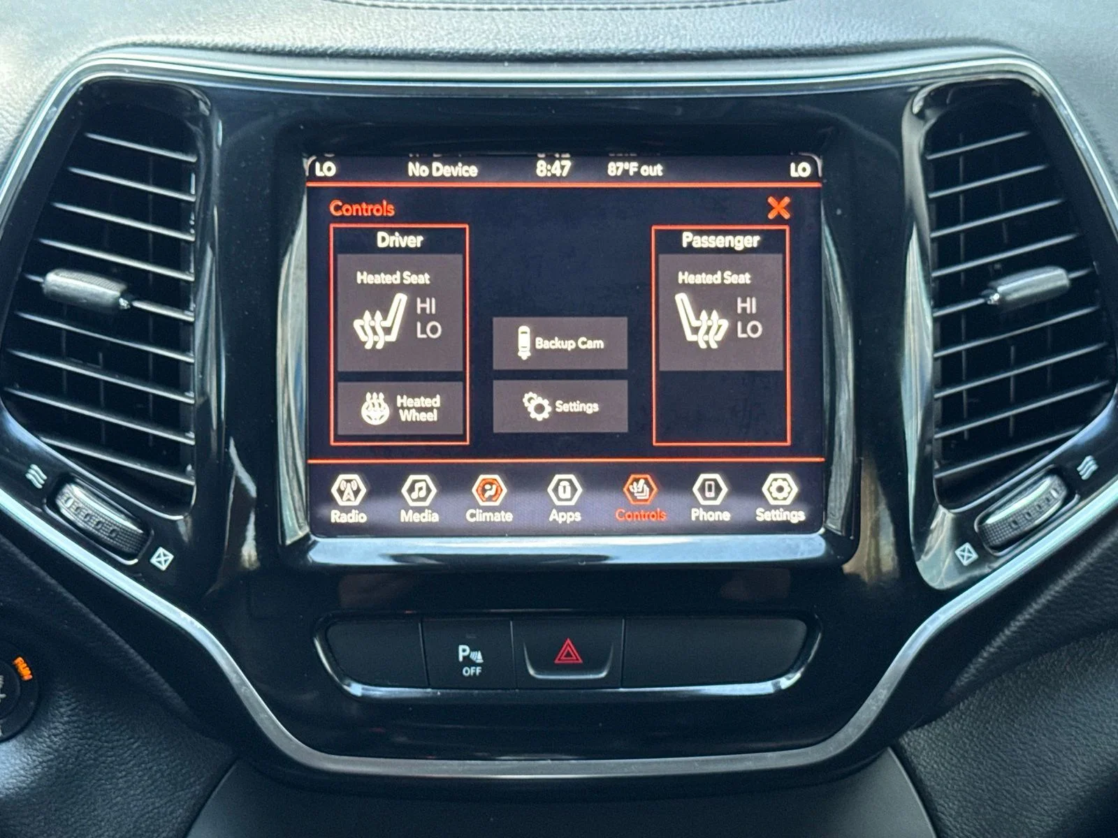 Used 2019 Bright White Clearcoat Jeep Limited image 31