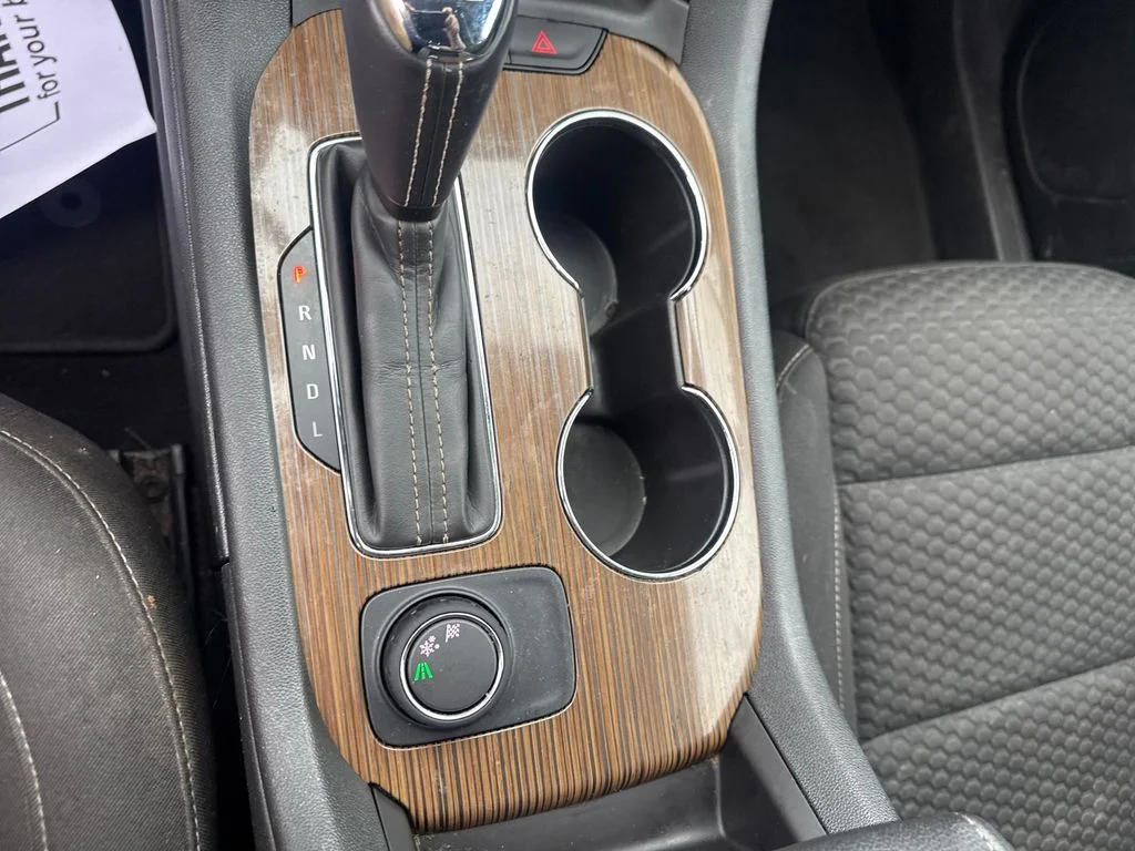 Used 2018 Blue GMC SLE-2 image 24