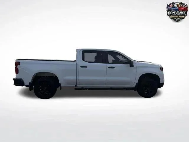 Used 2022 White Chevrolet Custom Trail Boss image 6