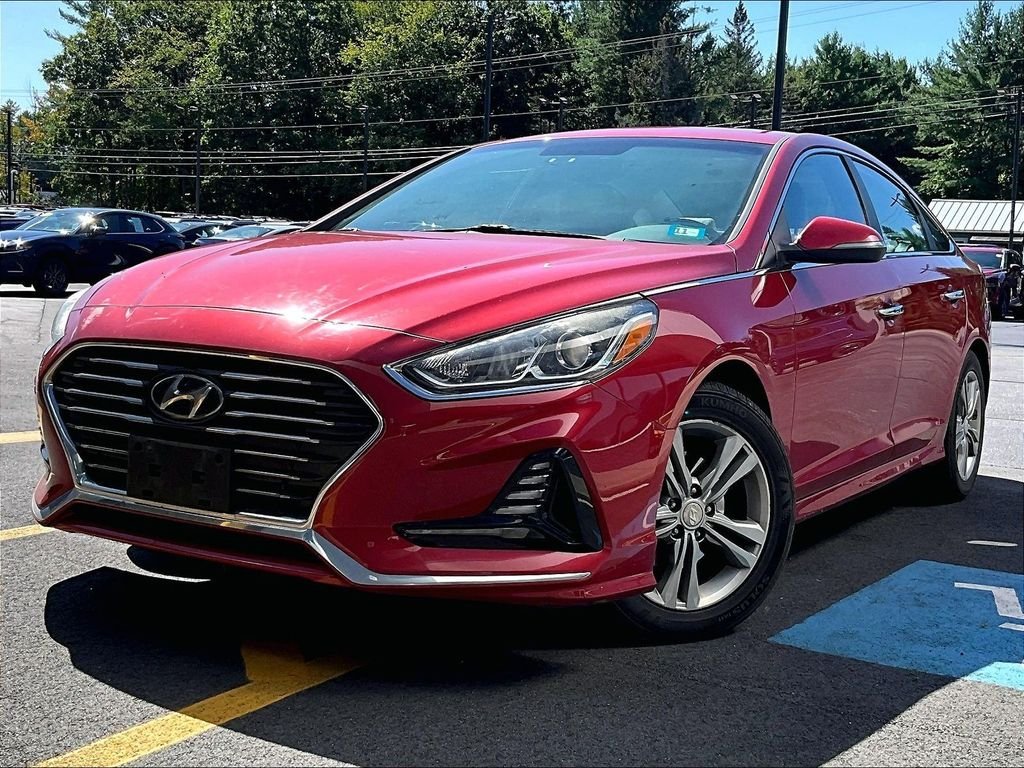 Used 2018 Red Hyundai SEL image 3