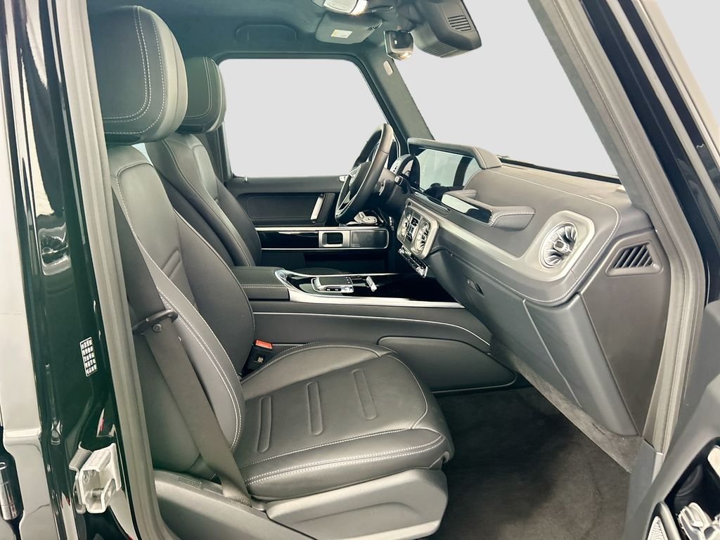 Used 2025  Mercedes-Benz G 550 image 19