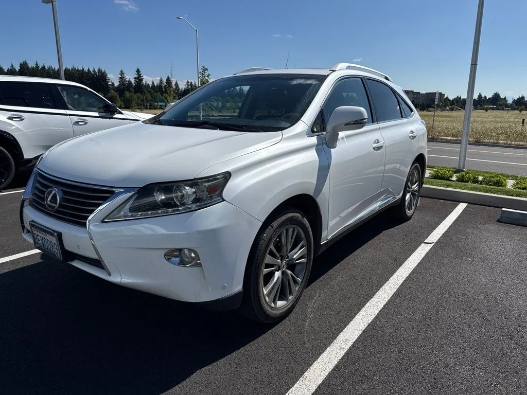 Used 2014 White Lexus 450h image 1