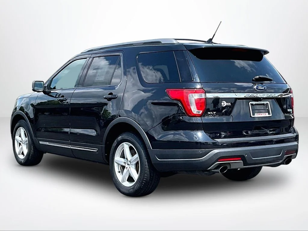 Used 2019 Black Ford XLT image 12