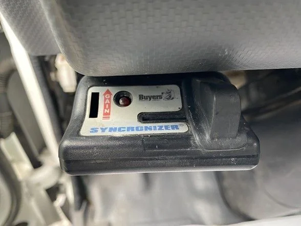 Used 2019 White Isuzu Dump Truck image 23
