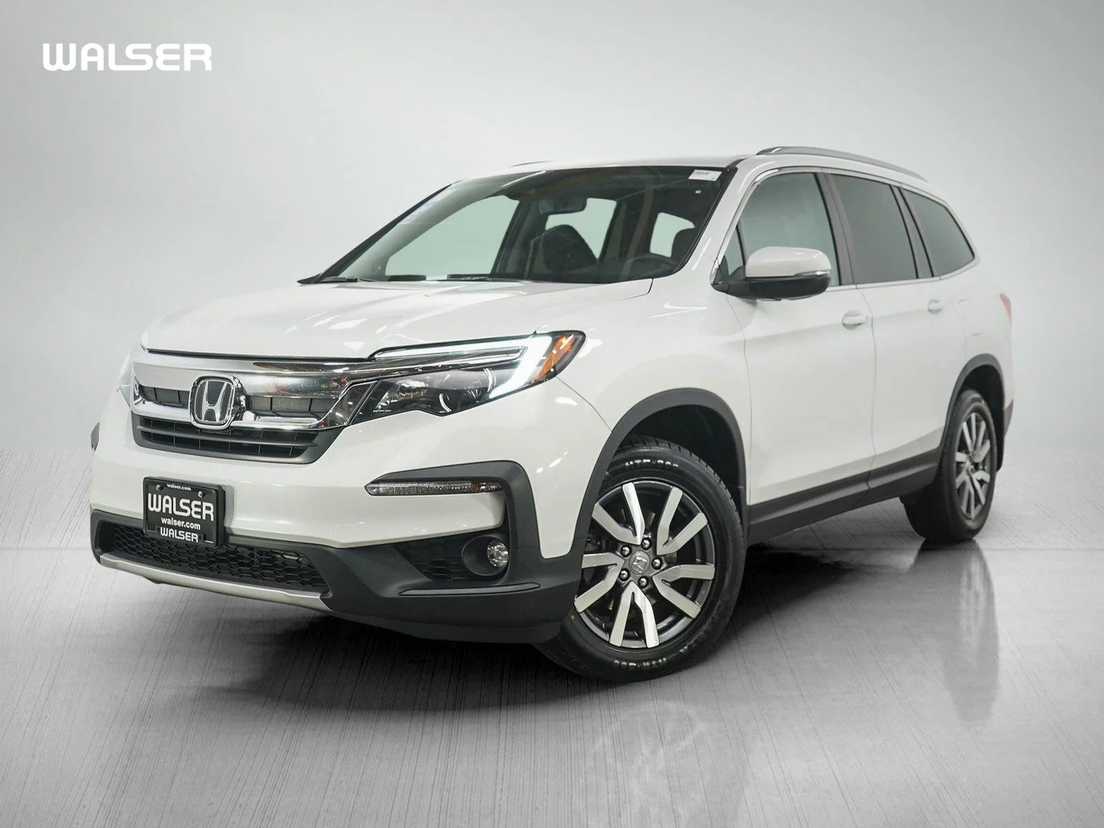 Used 2022 Platinum White Pearl Honda Black Edition image 1