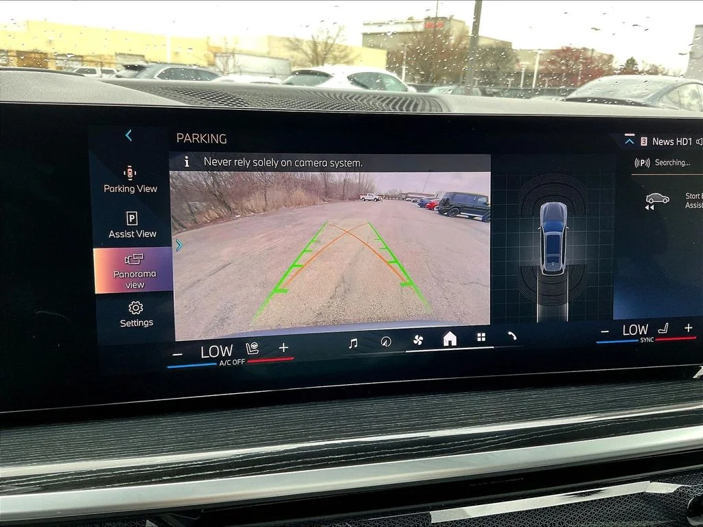Used 2024 Gray Metallic BMW xDrive40i image 14