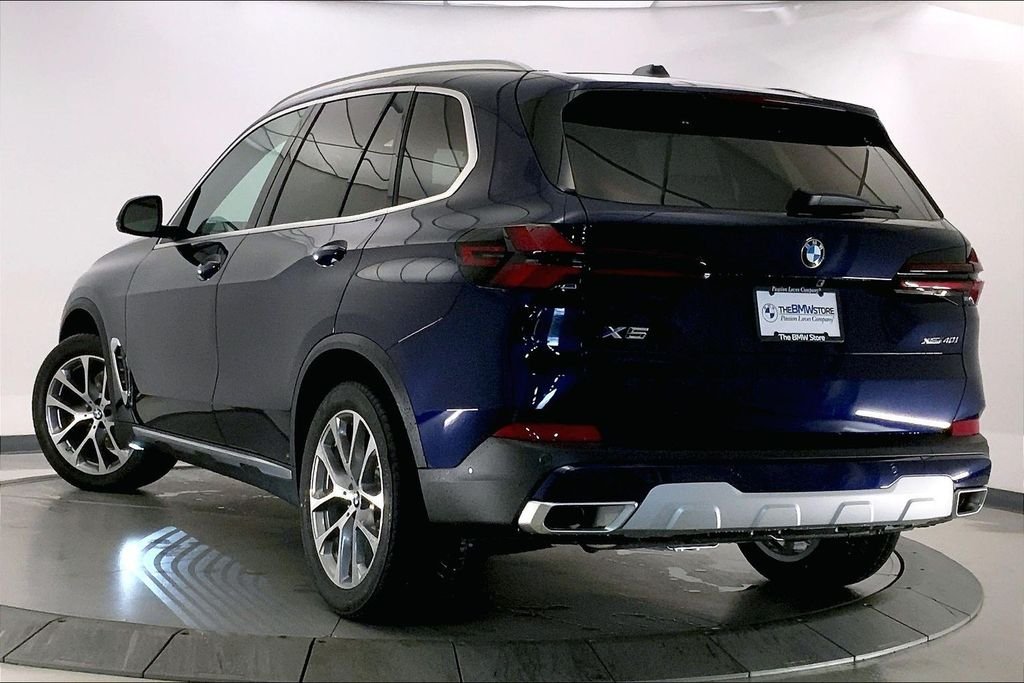New 2026 Tanzanite Blue II Metallic BMW  image 2