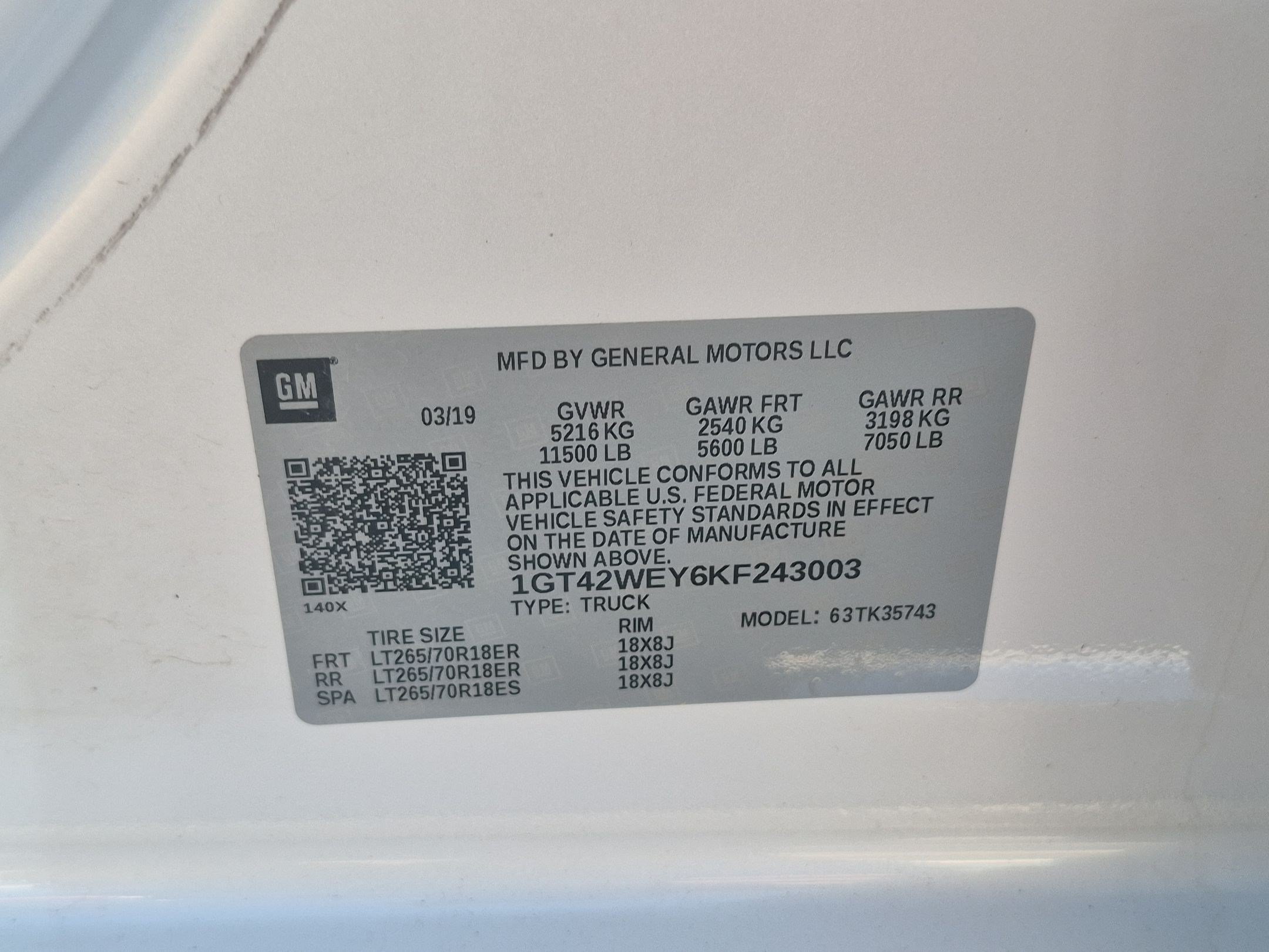 Used 2019 White Frost Tricoat GMC Denali image 30
