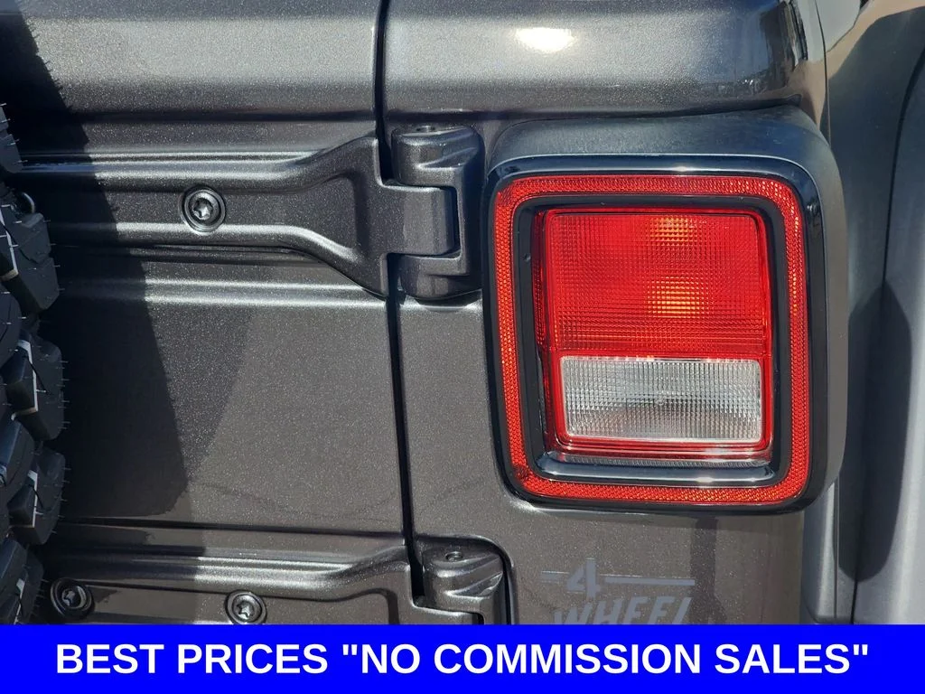 New 2026 Granite Crystal Metallic Clear-Coat Exterior Paint Jeep Willys image 39