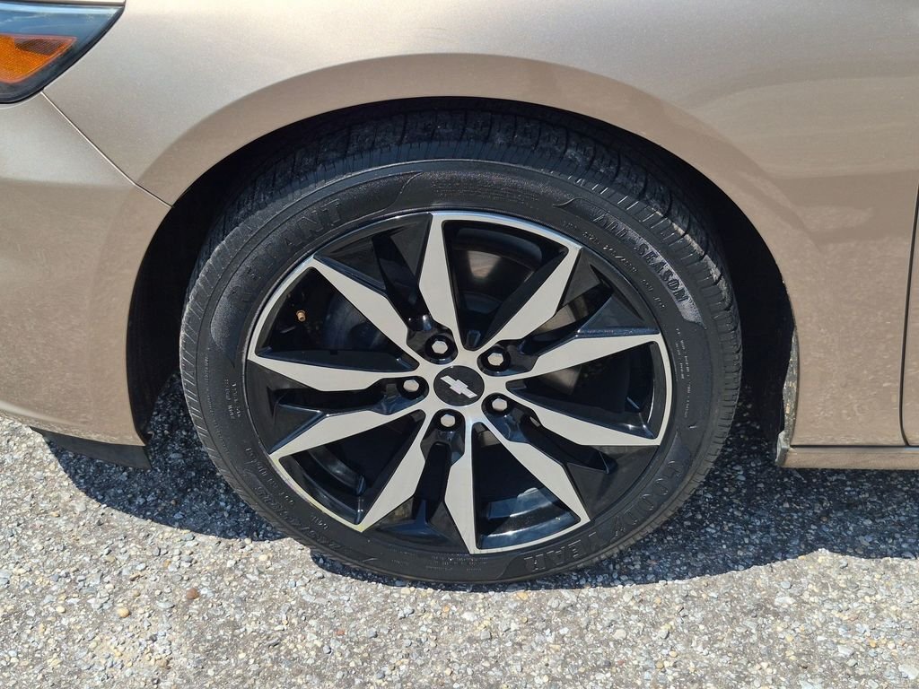 Used 2018 Beige Chevrolet LT image 11