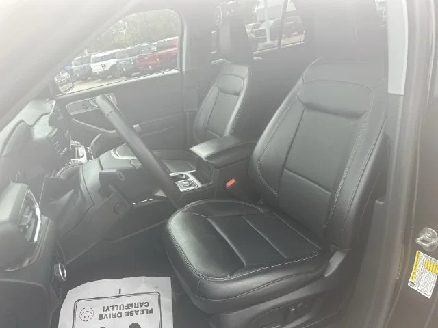 Certified Used 2023 Black Ford Limited image 22