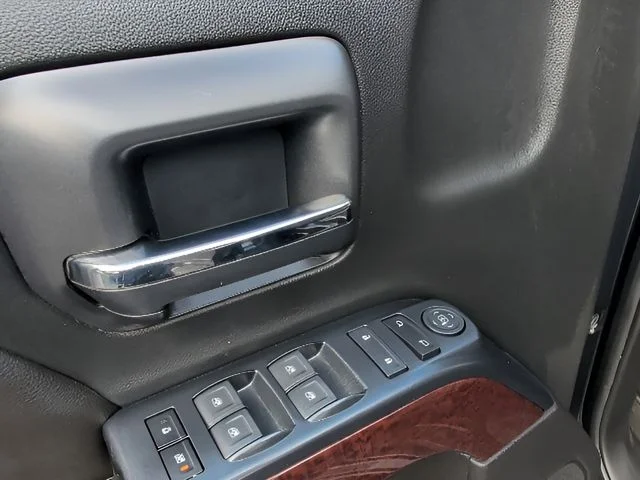 Used 2017 Gray GMC SLE image 18