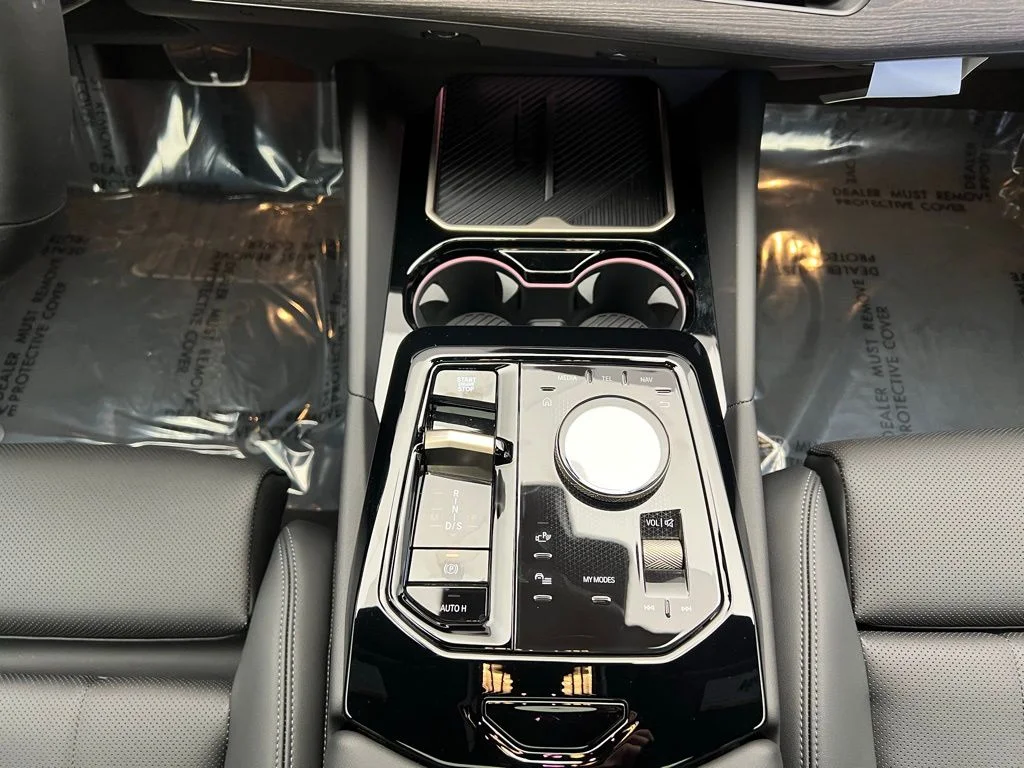 New 2026 Dark Graphite Metallic BMW 530i xDrive image 11