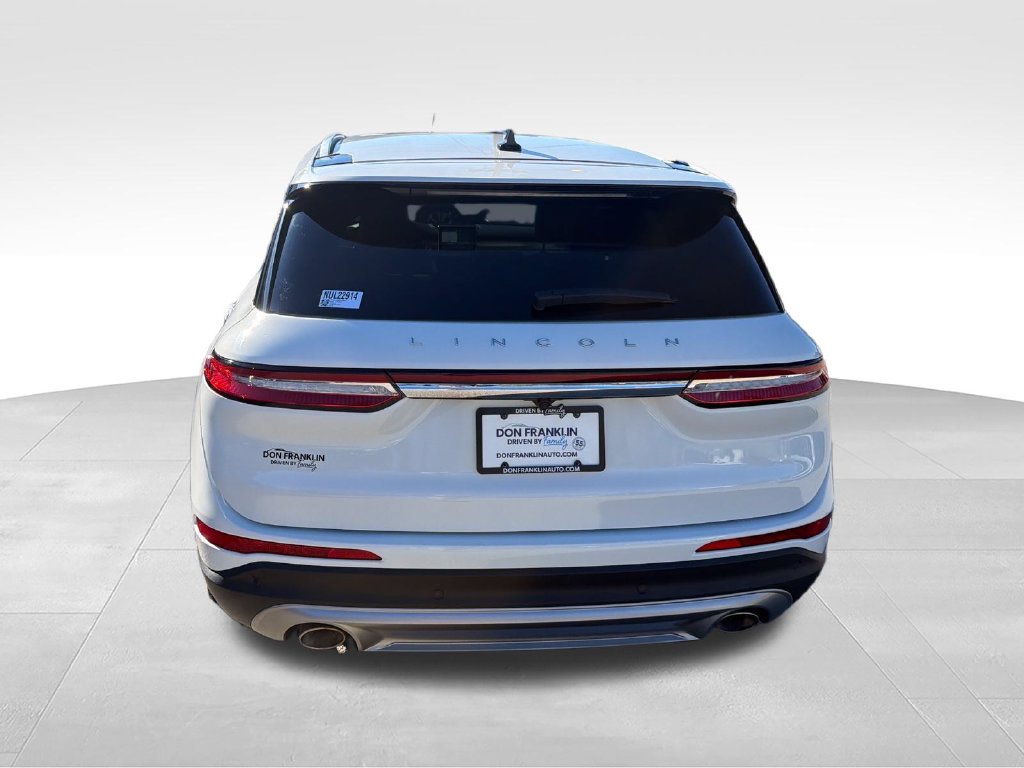 Used 2022 White Lincoln Standard image 4
