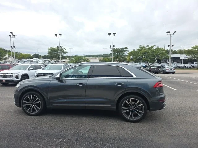 Used 2022 Gray Audi 4.0T Prestige image 5