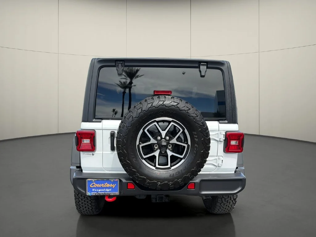 Used 2025 White Jeep 2-Door Rubicon 4x4 image 6