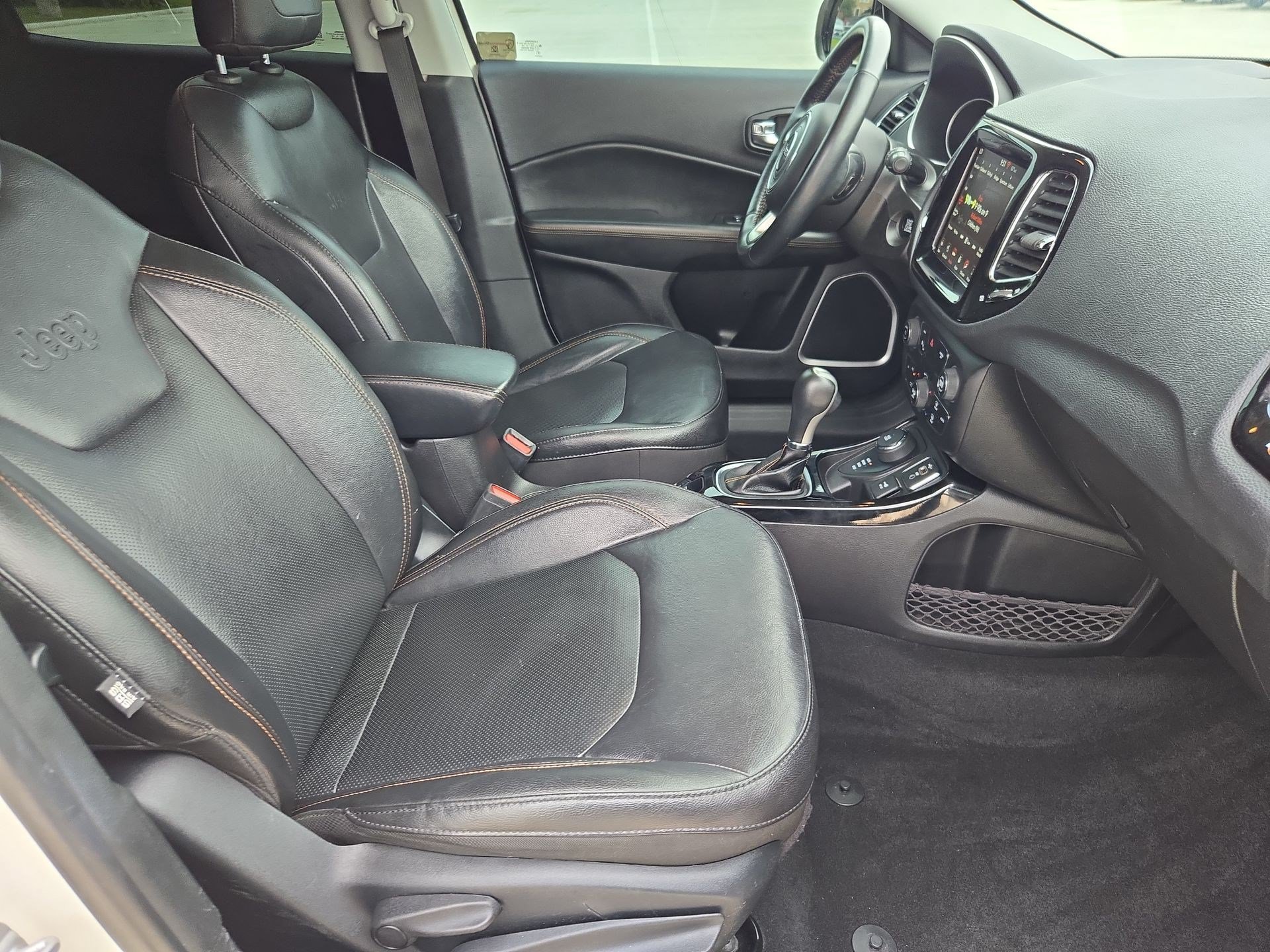 Used 2019 White Clearcoat Jeep Limited image 29