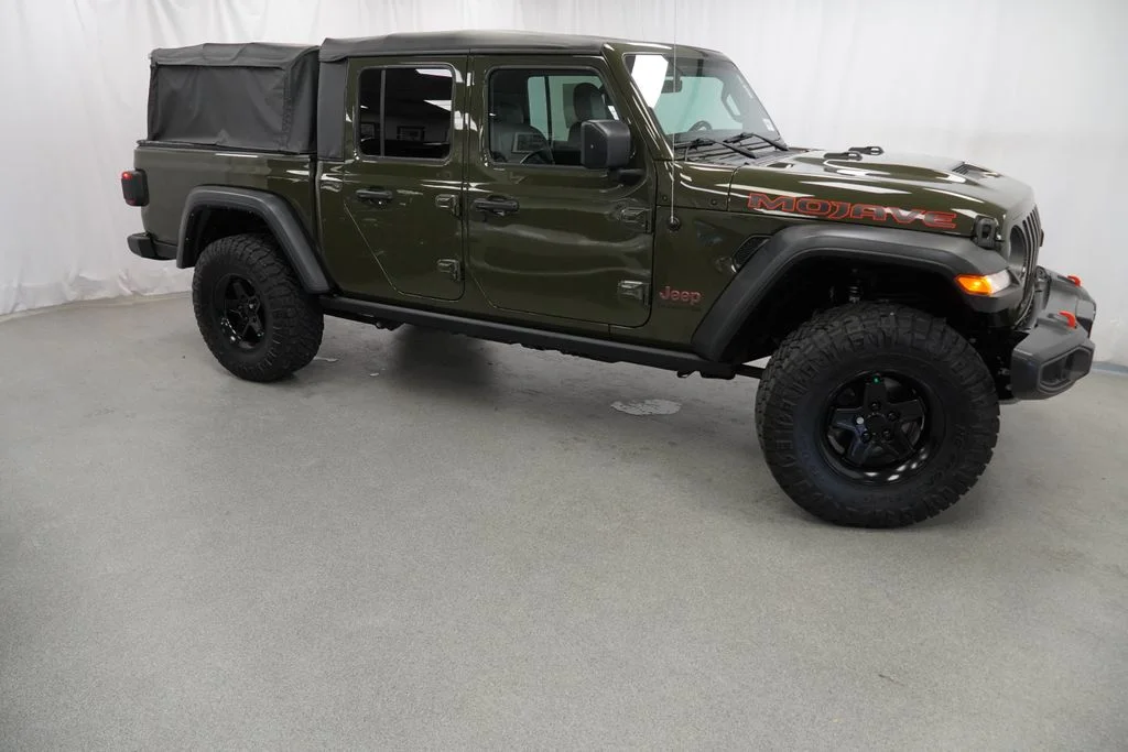 Used 2022 Green Jeep Mojave image 16