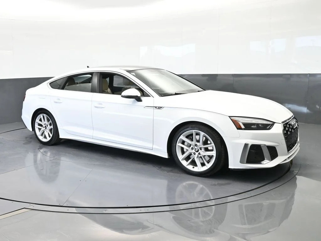Used 2024 Glacier White Metallic Audi 45 S line Premium Plus image 8