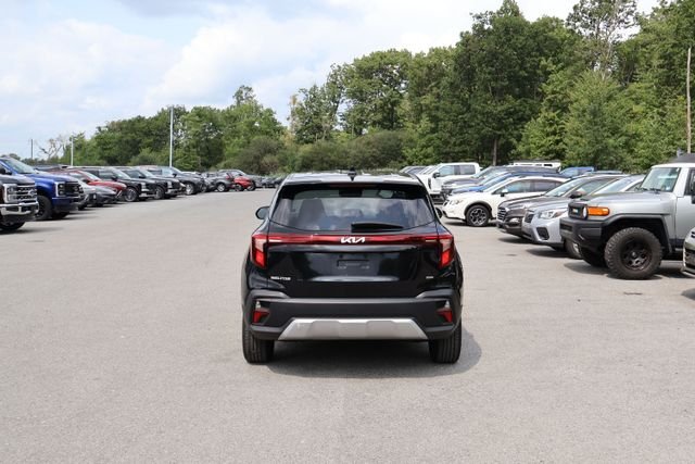 Used 2024 Black Kia LX image 6